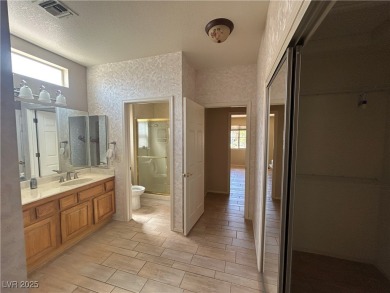 All you need is your furniture and golf clubs!   Sun City