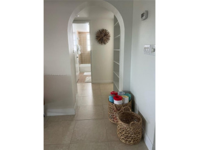 Welcome to Faro Blanco! Located on the city of Marathon in the