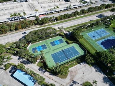 Impeccable Waterfront 3BR, 2.5BA Bay Colony end-unit condo with