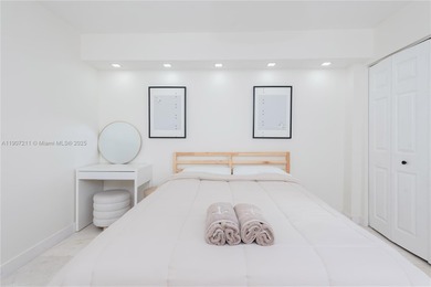 Spectacular modern apartment completely remodeled, modular