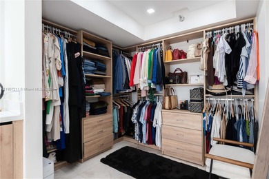 Spectacular modern apartment completely remodeled, modular