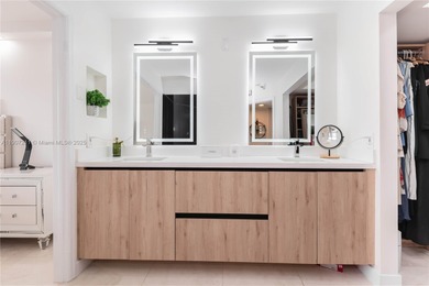 Spectacular modern apartment completely remodeled, modular