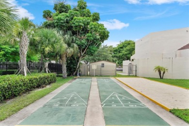 Enjoy peaceful lake views from this bright and quiet 2-bed