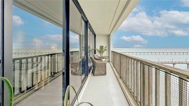 Gorgeous waterfront property located in the prestigious Catalina