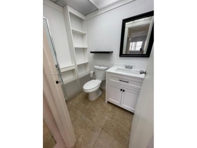 *GREAT OPPORTUNITY!*  Amazing price. Beautiful unit, ground