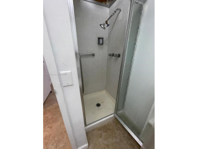 *GREAT OPPORTUNITY!*  Amazing price. Beautiful unit, ground