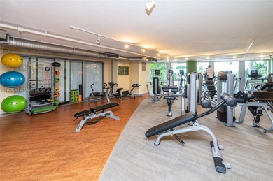 Stunning 25th floor condo w unmatched views & full resort