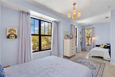 Birder's Paradise on Sanibel Island! Nestled at the tranquil