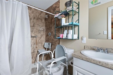 Discover this well-maintained 3-bedroom, 2-bath home on Lowry