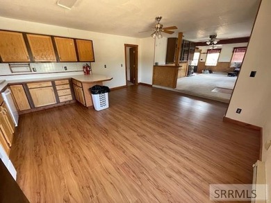 PRICED TO SELL! Come take a look today! Bitterroot mountain