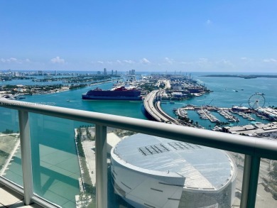 Discover the ultimate downtown Miami living at Marina Blue!