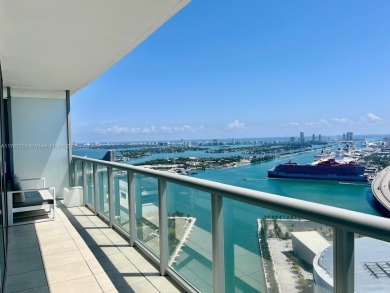 Discover the ultimate downtown Miami living at Marina Blue!