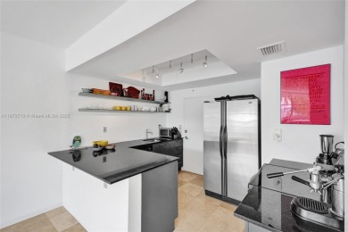 Sweet SoBe Pied-a-terre 1-bedroom, 1.5-bath updated unit with