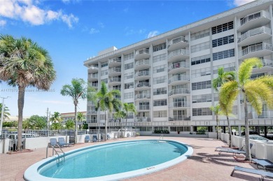 Sunlit and spacious 2BD/2BA corner unit on the 3rd floor in