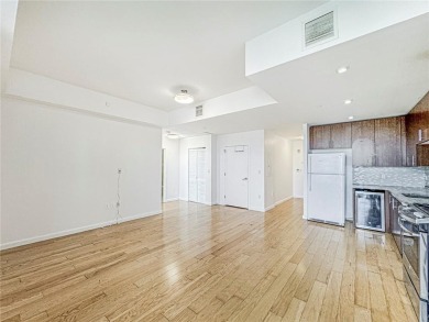 Oceana Condominium . Beautiful 1Bd 1Bt -726 sqft
Building in