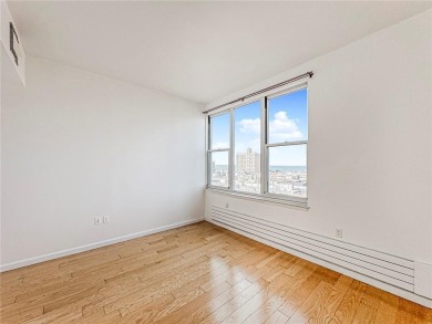 Oceana Condominium . Beautiful 1Bd 1Bt -726 sqft
Building in