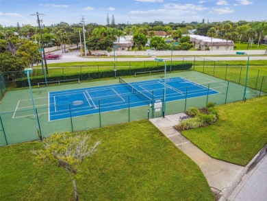 Live in the High Top!  Sixth floor with splendid view of golf