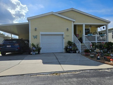 OUTSTANDING 2 BEDROOM 2 BATH HOME IN THE BEAUTIFUL FOREST VIEW