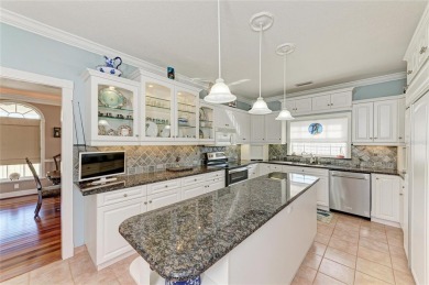 KEY WEST-STYLE WATERFRONT PARADISE *4 - CAR GARAGE* - 5 MINUTES