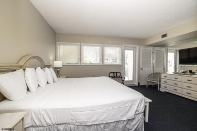 Full 1BR suite, w/ separate bedroom w/ a king bed, living room