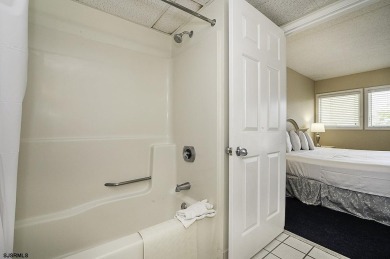 Full 1BR suite, w/ separate bedroom w/ a king bed, living room