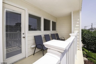 Full 1BR suite, w/ separate bedroom w/ a king bed, living room