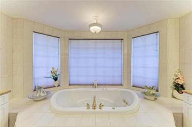 KEY WEST-STYLE WATERFRONT PARADISE *4 - CAR GARAGE* - 5 MINUTES