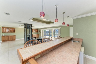 KEY WEST-STYLE WATERFRONT PARADISE *4 - CAR GARAGE* - 5 MINUTES