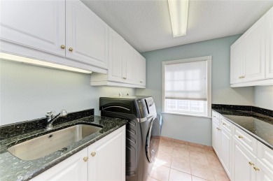 KEY WEST-STYLE WATERFRONT PARADISE *4 - CAR GARAGE* - 5 MINUTES