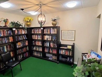 Inviting 2nd floor condo in the desirable Cloisters of Forest