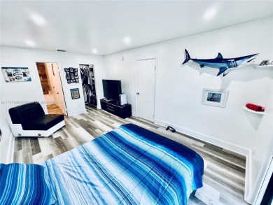 Great opportunityPLETELY RENOVATED!  Biggest 2B/2B PENTHOUSE