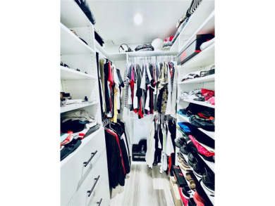 Great opportunityPLETELY RENOVATED!  Biggest 2B/2B PENTHOUSE