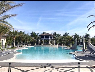 Very well kept CORNER unit, with amazing views to the