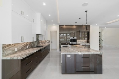 The Best of SoSo! Still time to customize! Five bedrooms estate