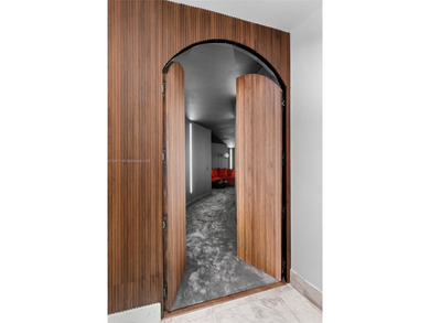 Luxury doesn't knock. It drives in. At Porsche Design Tower