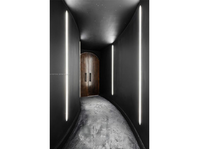 Luxury doesn't knock. It drives in. At Porsche Design Tower