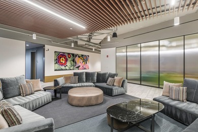 Lakeshore East's newest lakefront building, Cirrus Condominiums