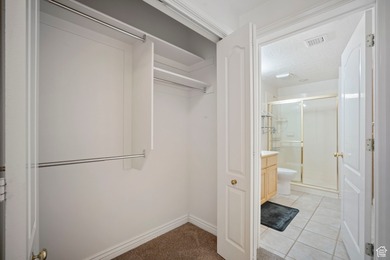 PRICED TO SELL! HIGHLY MOTIVATED SELLER!! Amazingly conveniently