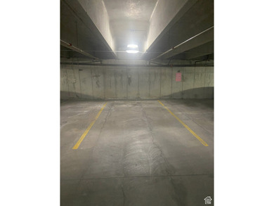 PRICED TO SELL! HIGHLY MOTIVATED SELLER!! Amazingly conveniently