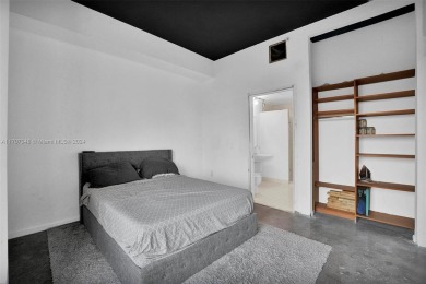 This gem is ready for a new owner. The 2-bedroom /2- Bath open