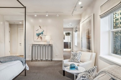 3030 N Lake Shore Drive PH 401 is a 4,265-square-foot 4-bedroom