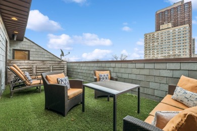 3030 N Lake Shore Drive PH 401 is a 4,265-square-foot 4-bedroom