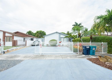 Discover the charm of Lime Grove Estates in this cozy 3-bed