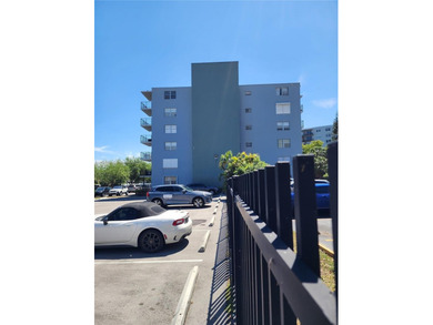 *Great location in North Miami! This charming first-floor studio