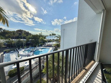 Stunning Bayfront Condo in Moon Bay with Deeded Boat Slip & Boat