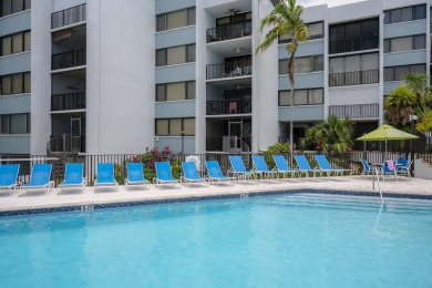 Stunning Bayfront Condo in Moon Bay with Deeded Boat Slip & Boat