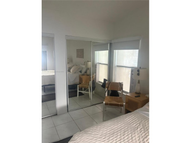 Stunning one-story villa with breathtaking lakefront views! This