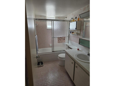 Great water view condo! You will enjoy the view of the fountain