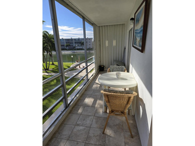Great water view condo! You will enjoy the view of the fountain