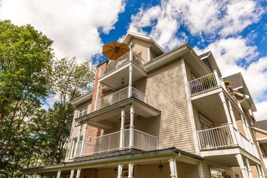 Ski-in / Ski out - This magnificent, very luxurious 2-bedroom